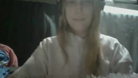 Snapshot of taylafox chatting on February 8, 1:22 am taylafox online show from February 8, 1:22 am