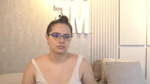 Snapshot of taylerkim chatting on September 23, 6:11 pm Teylor Kim online show from September 23, 6:11 pm