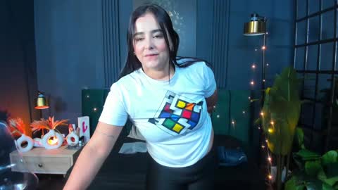 Taylor Bennet online show from January 2, 12:13 pm