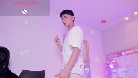 Snapshot of taylor_brooks_ chatting on March 30, 9:16 pm taylor_brooks_ online show from March 30, 9:16 pm