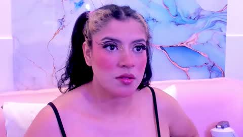 Snapshot of taylor_cupper_ chatting on October 23, 4:01 am taylor_cupper_ online show from October 23, 4:01 am