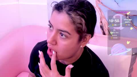 Snapshot of taylor_cupper_ chatting on November 1, 8:11 pm taylor_cupper_ online show from November 1, 8:11 pm