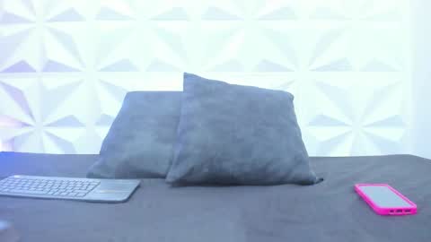 Snapshot of taylor_evanss1 chatting on January 17, 2:33 pm Taylor online show from January 17, 2:33 pm