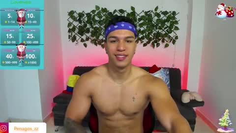 Snapshot of taylor_johnn chatting on December 27, 2:01 pm Penagos zz online show from December 27, 2:01 pm