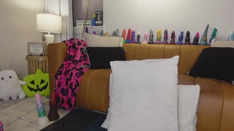 Snapshot of taylor_love_303 chatting on October 5, 10:13 am Taylor -- online show from October 5, 10:13 am