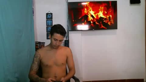 Taylor and Meghan online show from February 19, 8:16 pm