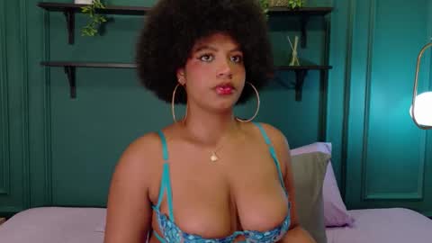 Snapshot of taylor_sexyy chatting on March 1, 2:02 am Taylor online show from March 1, 2:02 am