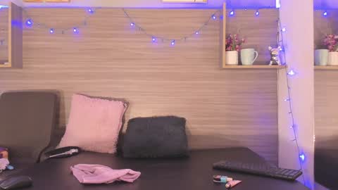 Snapshot of taylor_walton chatting on December 30, 3:35 pm Taylor online show from December 30, 3:35 pm