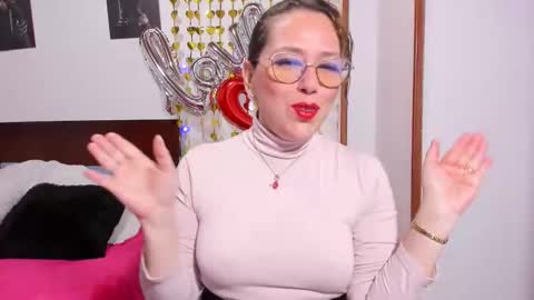 taylorhot72_ online show from February 17, 2:41 am