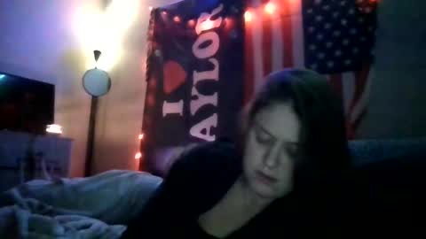 Snapshot of taylorriot chatting on September 10, 4:12 am Taylor Riot online show from September 10, 4:12 am