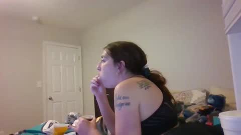 Snapshot of taylorslay chatting on April 5, 11:57 pm taylorslay online show from April 5, 11:57 pm