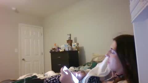 Snapshot of taylorslay chatting on April 7, 12:44 am taylorslay online show from April 7, 12:44 am