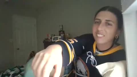 Snapshot of taylorslay chatting on April 21, 11:07 pm taylorslay online show from April 21, 11:07 pm