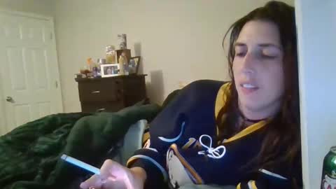 Snapshot of taylorslay chatting on May 7, 12:38 am taylorslay online show from May 7, 12:38 am