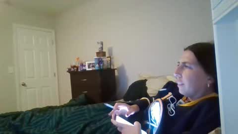 Snapshot of taylorslay chatting on May 19, 1:56 am taylorslay online show from May 19, 1:56 am