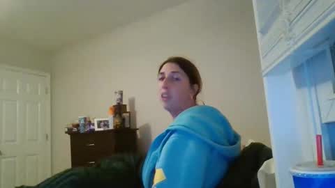 Snapshot of taylorslay chatting on June 3, 12:57 am taylorslay online show from June 3, 12:57 am