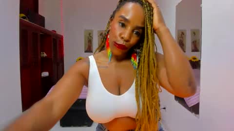 Snapshot of taylorslims chatting on February 28, 2:51 pm taylorslims online show from February 28, 2:51 pm
