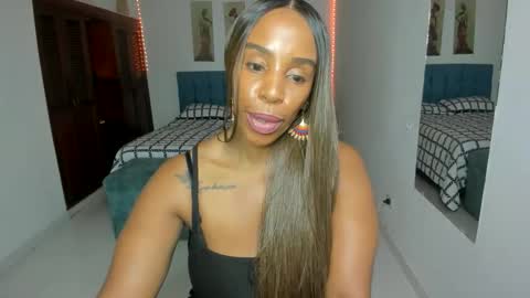 Snapshot of taylorslims chatting on April 6, 1:01 pm taylorslims online show from April 6, 1:01 pm