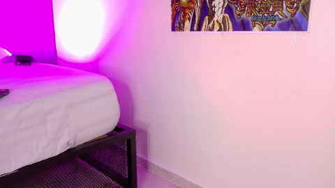 TAYLOR  online show from December 21, 12:01 pm