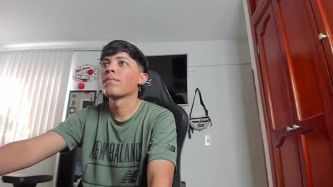 Snapshot of taylorsorf chatting on December 11, 8:28 pm taylorsorf online show from December 11, 8:28 pm