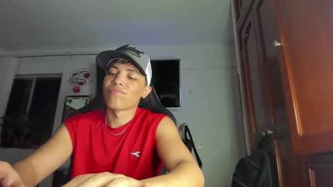 Snapshot of taylorsorf chatting on November 5, 12:32 am taylorsorf online show from November 5, 12:32 am