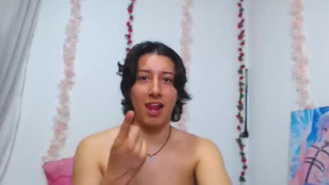 Taylorsweet1111 online show from April 24, 1:08 am