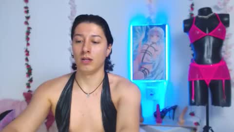 Taylorsweet1111 online show from May 19, 8:42 am