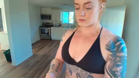 Taylor Tait online show from September 28, 9:09 pm