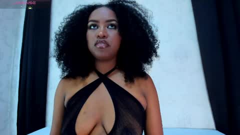 Tayra online show from May 12, 9:01 pm