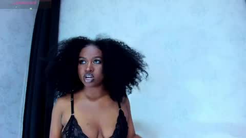 Tayra online show from May 18, 9:09 pm