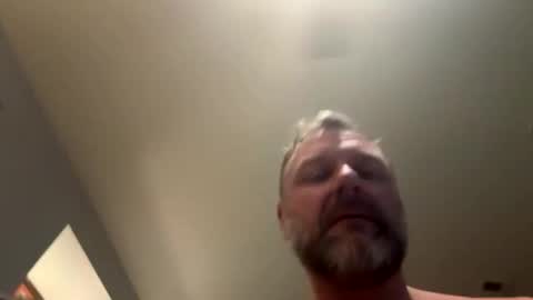 Snapshot of tbiz82 chatting on March 18, 2:04 am Tbiz82 online show from March 18, 2:04 am