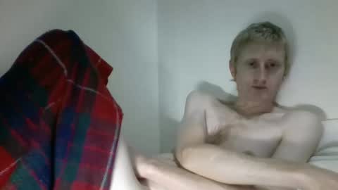 Snapshot of tcute0 chatting on March 10, 4:28 am tcute0 online show from March 10, 4:28 am