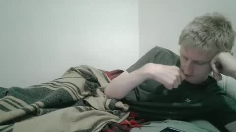 Snapshot of tcute0 chatting on March 12, 8:53 am tcute0 online show from March 12, 8:53 am