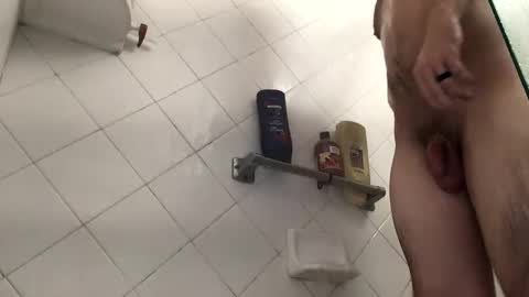 Snapshot of tdogschwill chatting on January 20, 7:15 am tdogschwill online show from January 20, 7:15 am