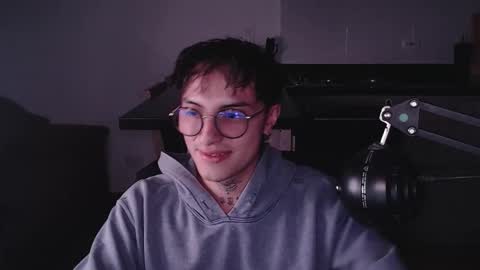 Snapshot of te0__0 chatting on March 19, 2:59 am Teo independent model online show from March 19, 2:59 am