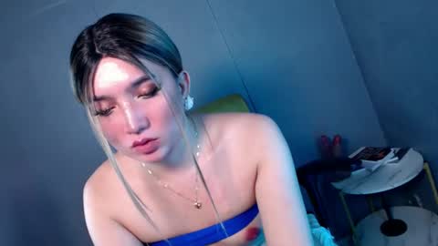 Snapshot of te_amo28 chatting on March 5, 3:40 am ellaine online show from March 5, 3:40 am