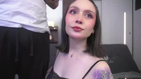 Snapshot of te_para_dos chatting on November 25, 3:56 pm Leo and Luna online show from November 25, 3:56 pm