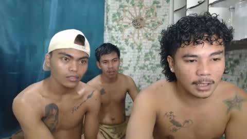 teahyun_yeongsu online show from February 5, 8:08 am