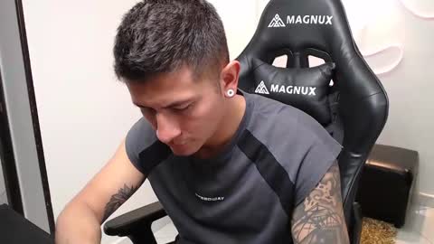 DYNAMITE DUO69 online show from December 6, 2:38 pm