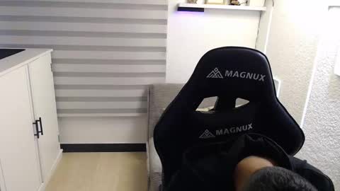 DYNAMITE DUO69 online show from March 19, 12:09 pm