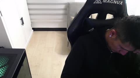 DYNAMITE DUO69 online show from March 27, 12:05 pm