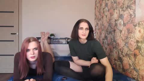 Snapshot of tearjuly chatting on October 9, 11:41 am July online show from October 9, 11:41 am