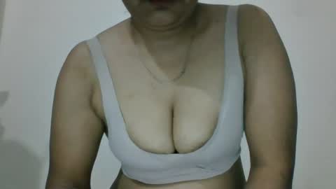 tease me10 online show from April 3, 5:16 am