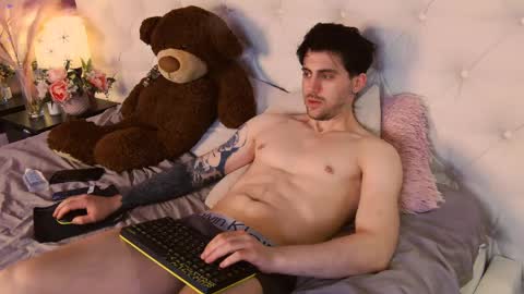 Martin online show from March 20, 10:03 pm