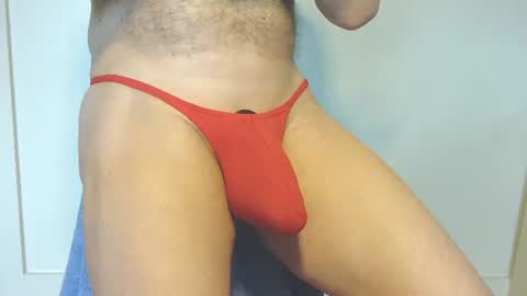 Teaser online show from December 6, 7:10 am