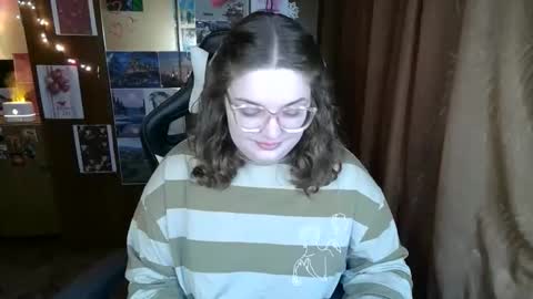 Snapshot of teasing_dora chatting on February 12, 9:43 pm Teasing Dora online show from February 12, 9:43 pm