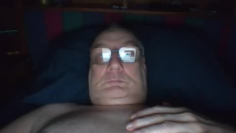 Snapshot of tebb61 chatting on September 18, 7:10 am Mark online show from September 18, 7:10 am