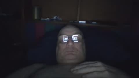 Snapshot of tebb61 chatting on October 17, 7:22 am Mark online show from October 17, 7:22 am