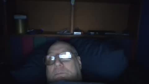 Snapshot of tebb61 chatting on October 26, 8:15 pm Mark online show from October 26, 8:15 pm