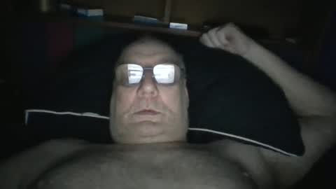 Snapshot of tebb61 chatting on November 15, 7:16 am Mark online show from November 15, 7:16 am